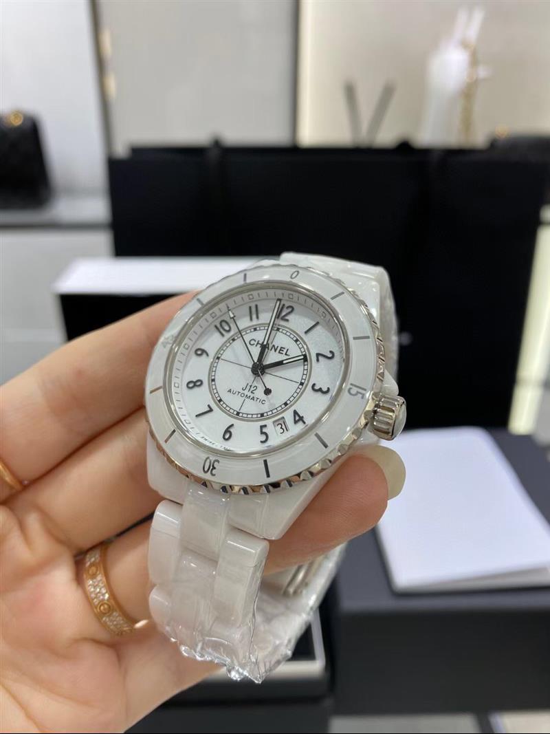 202457162323301 1650